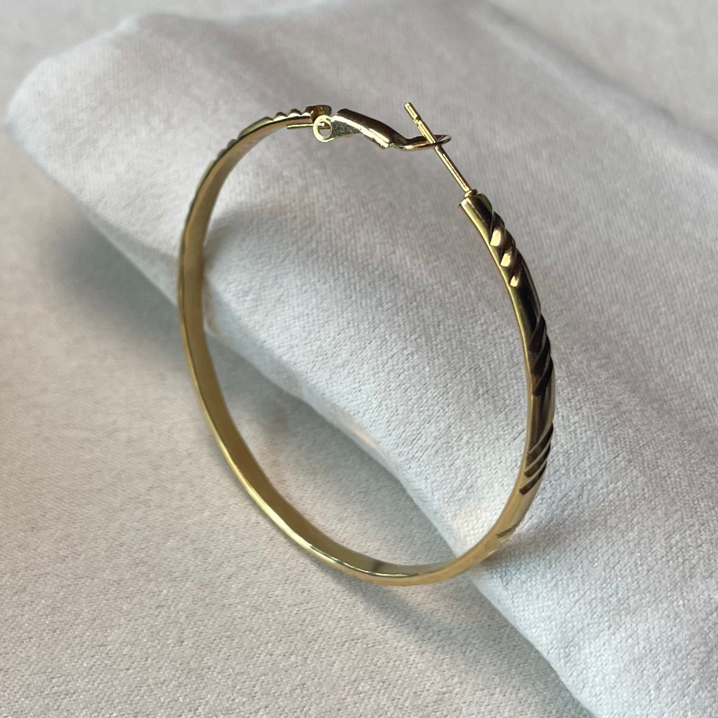Andromeda Hoop