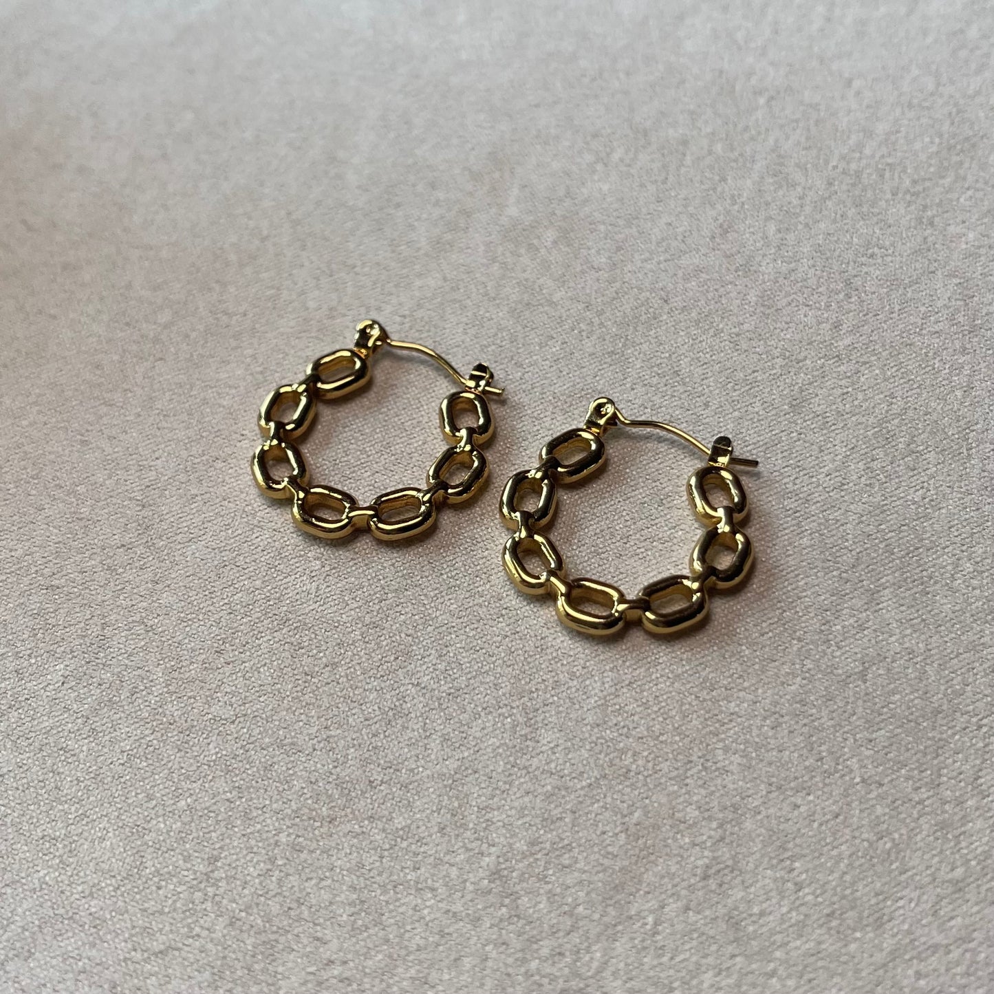 Chain Hoop