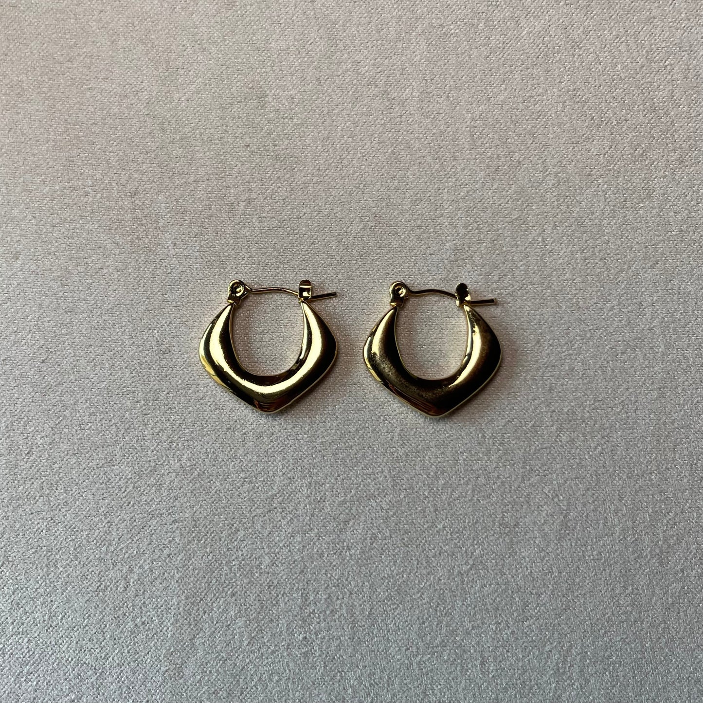 Victoria Hoop