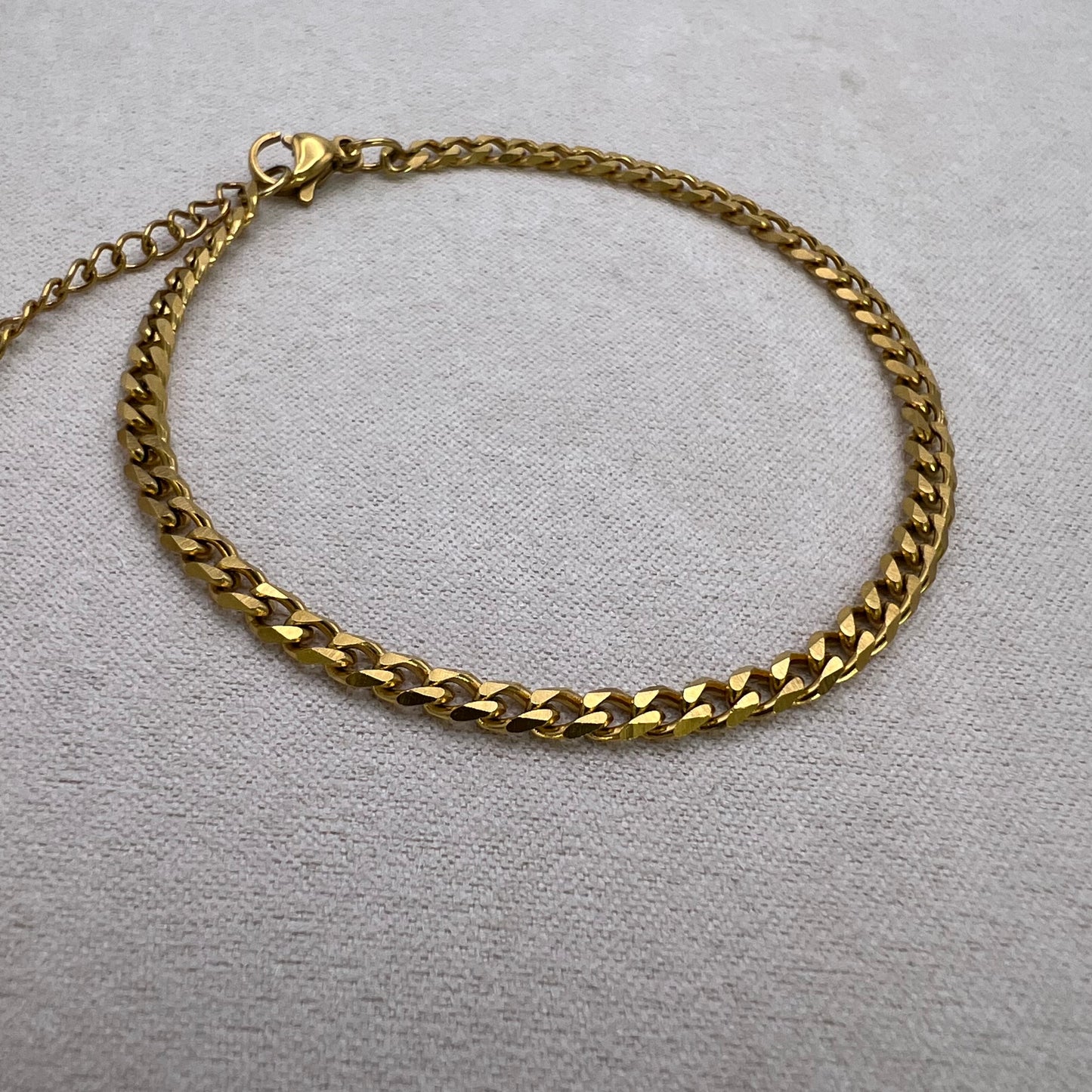 Gold Diamond Cut Cuban Link Chain Bracelet