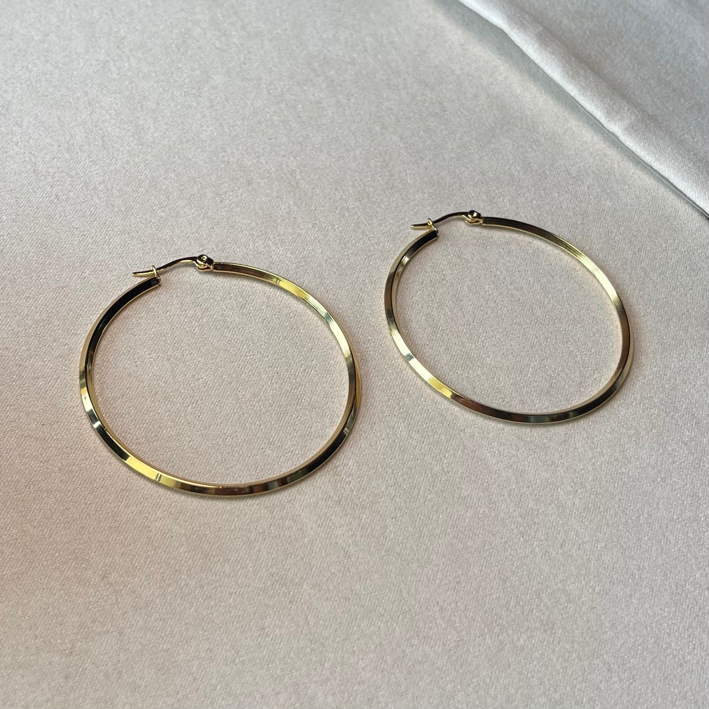 Aria Hoop