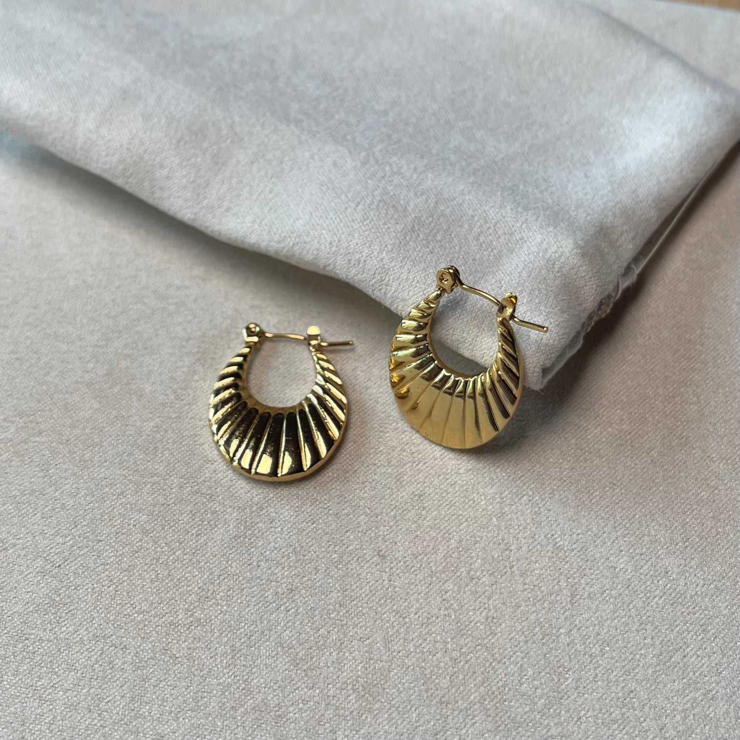 Athena Hoop