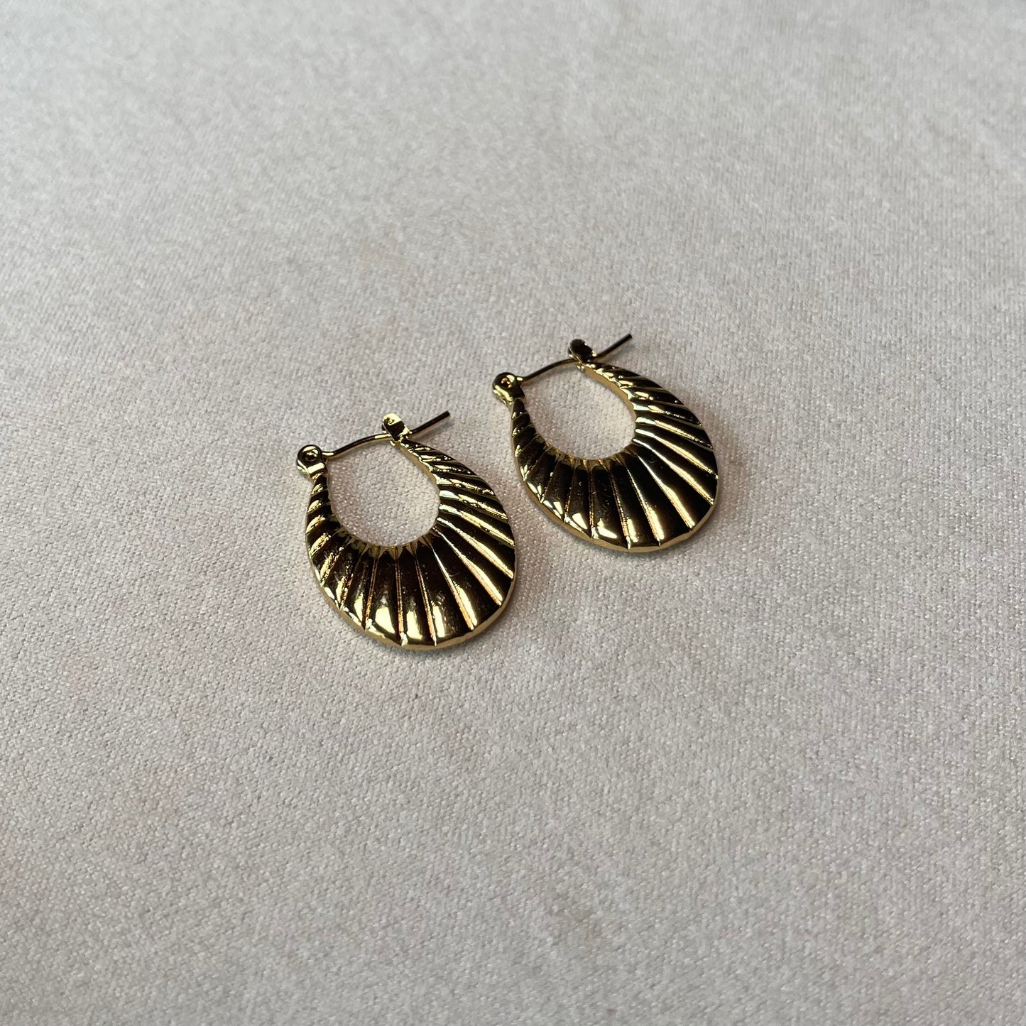 Athena Hoop