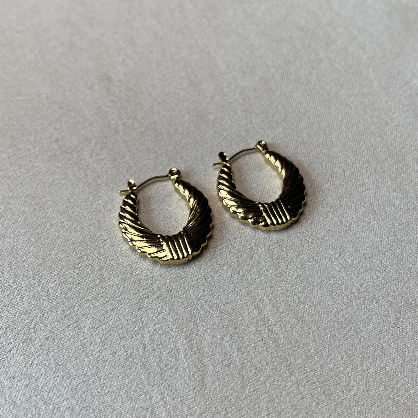 Helen Hoops