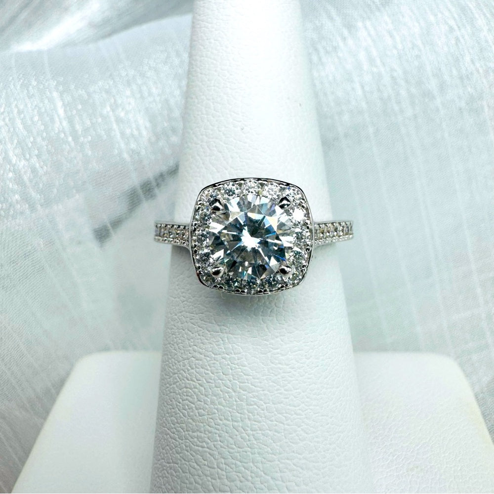 2.54 CT Moissanite Diamond Pavé Solitare Ring