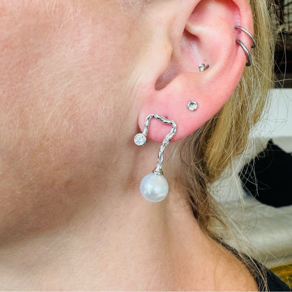 Freshwater Pearl Hook Studs