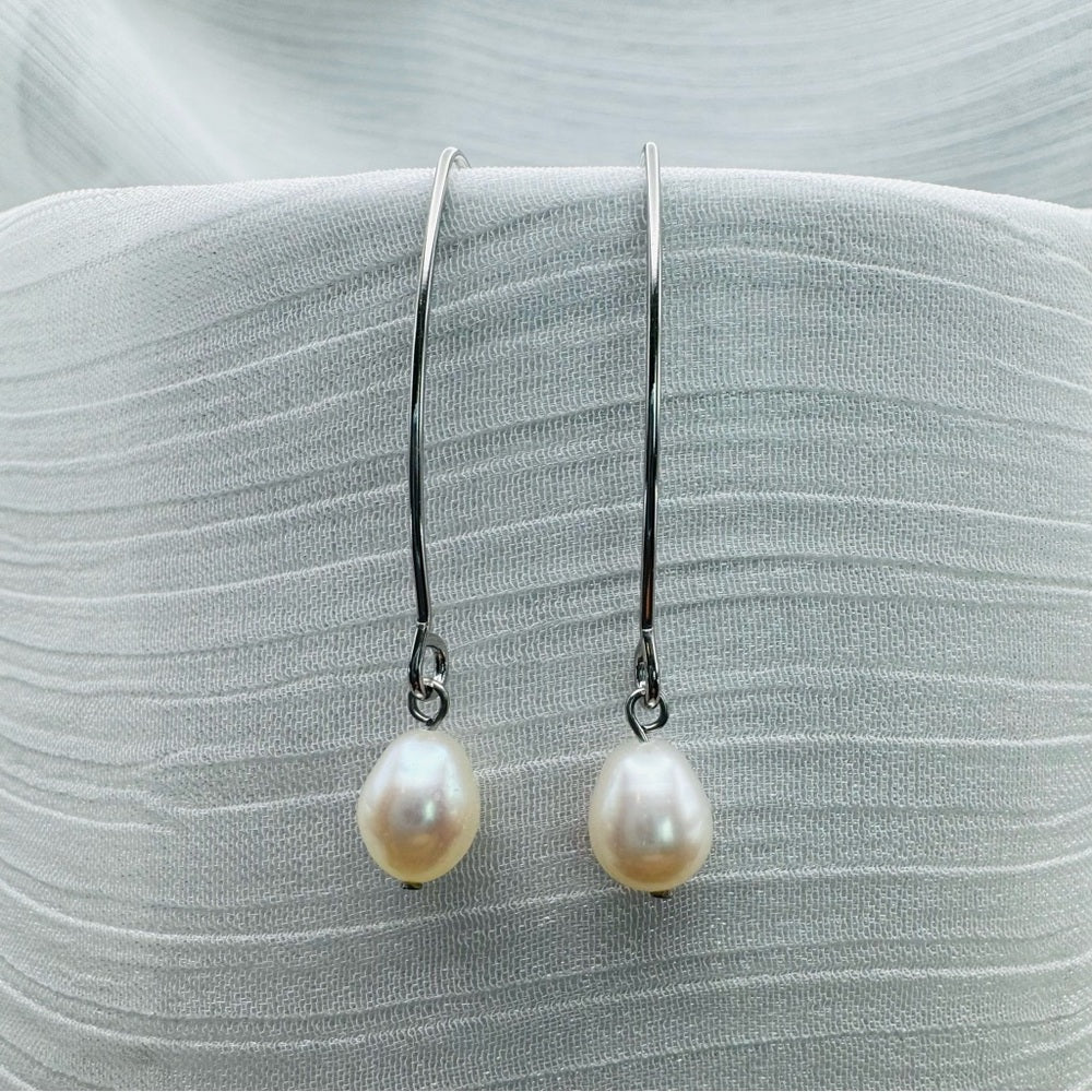 Freshwater Pearl Hooks (Silver)
