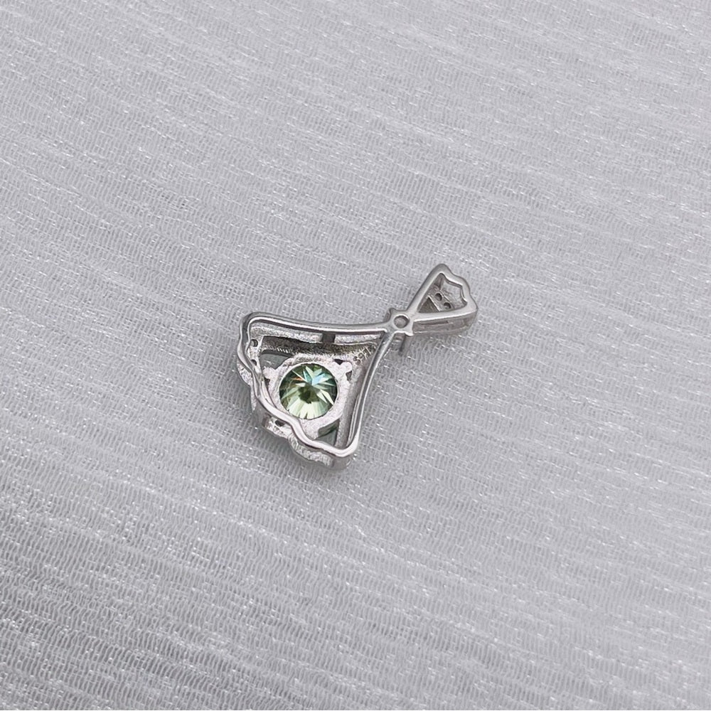 1.0 CT Alexandrite Moissanite Diamond Pendant