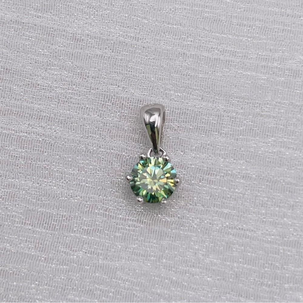 1.0 CT Alexandrite Moissanite Diamond Pendant