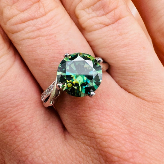 3CT Alexandrite Colored Moissanite Diamond Ring