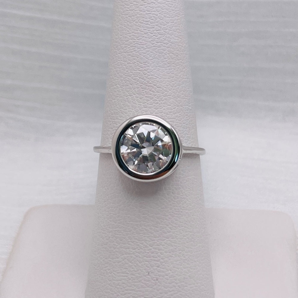 3.0 CT Moissanite Diamond Solitaire Bezel Set Ring
