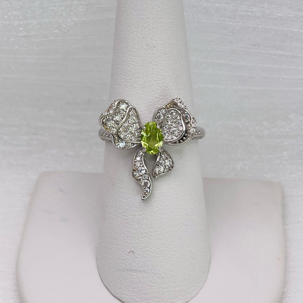 Peridot Bow S925 Ring