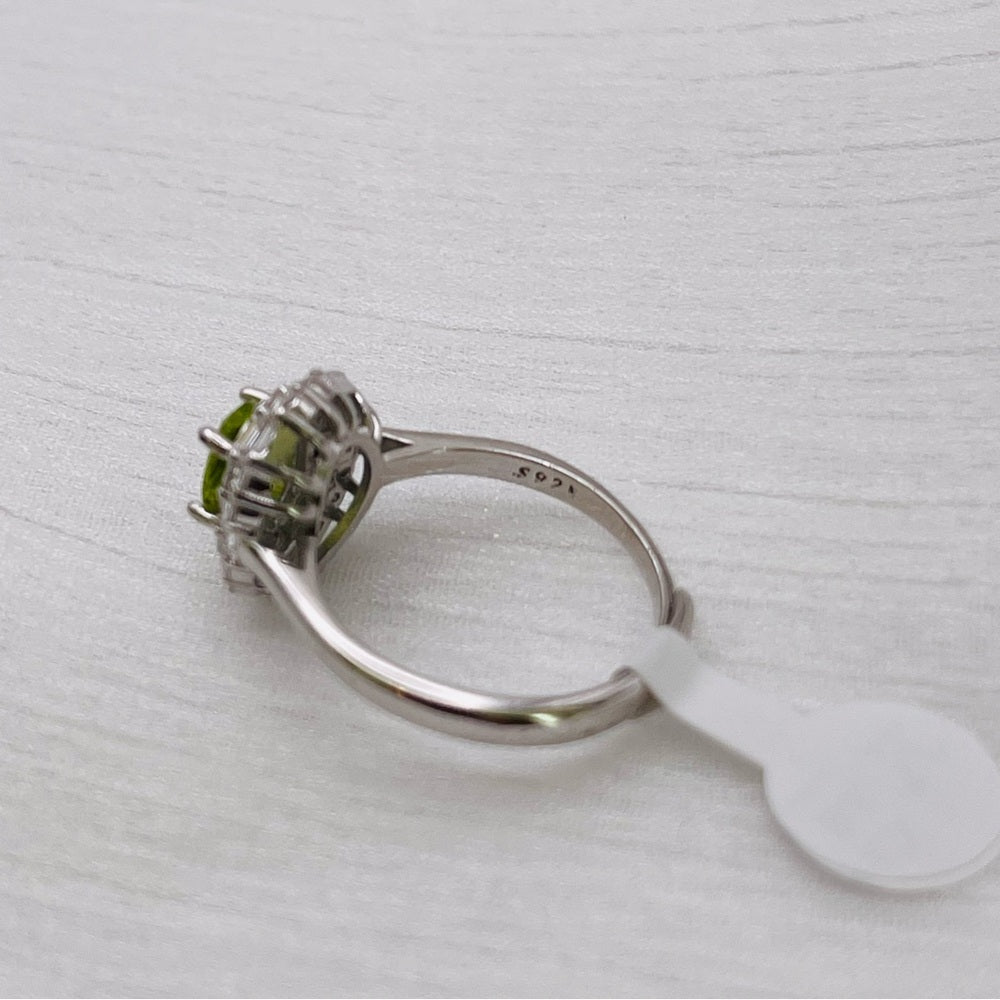 Peridot Oval S925 Ring