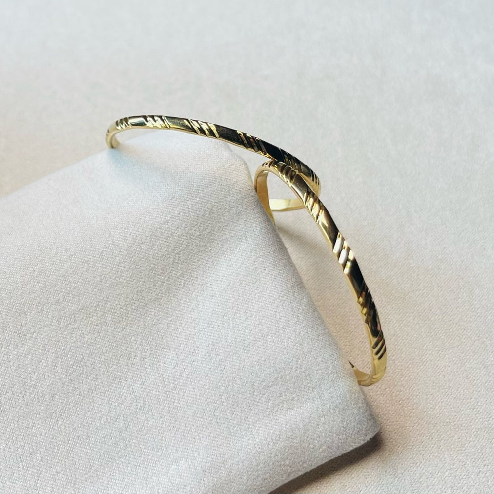 Andromeda Hoop
