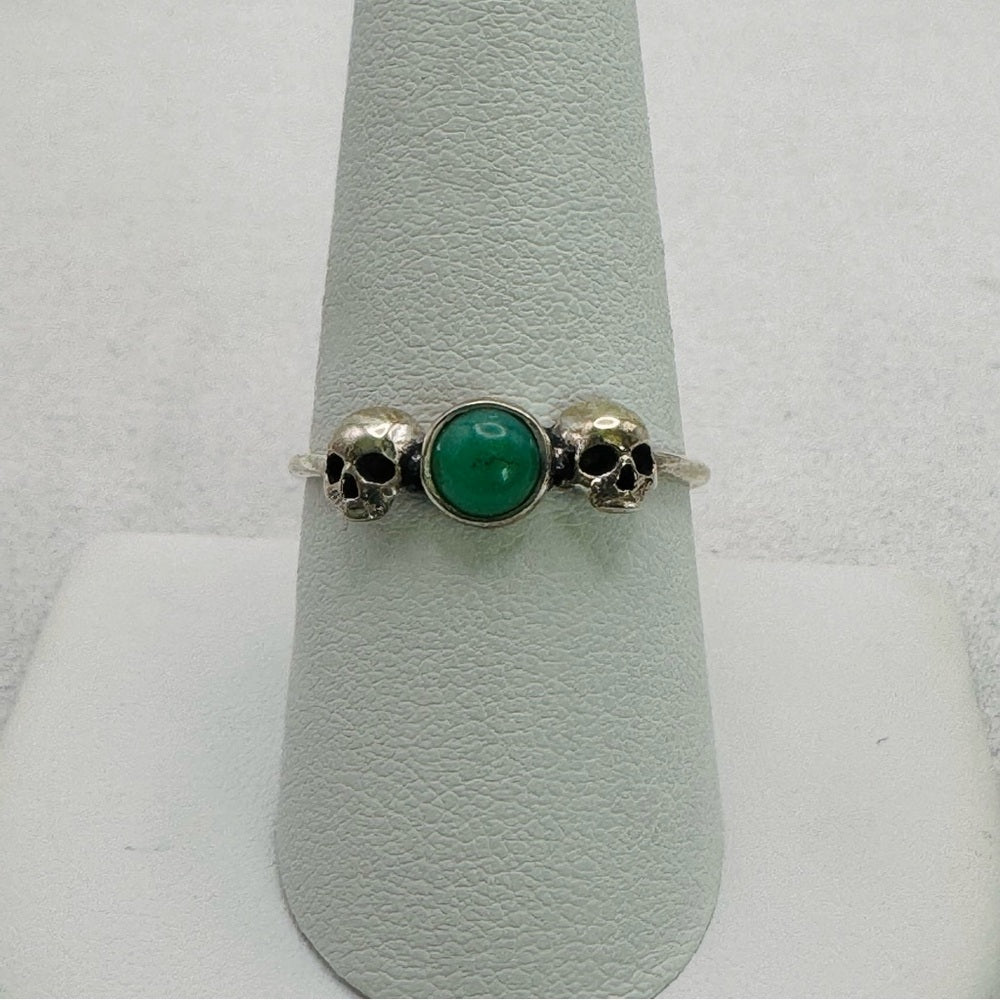 Chrysoprase Double Skull Ring