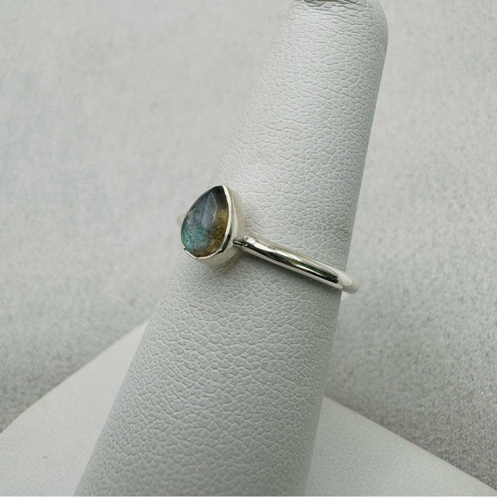 Labradorite S925 Teardrop Ring