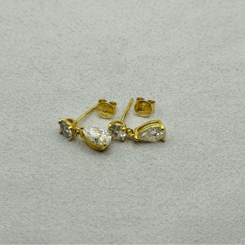 1.5 CT * 2 Moissanite Diamond Solitaire Teardrop Earrings