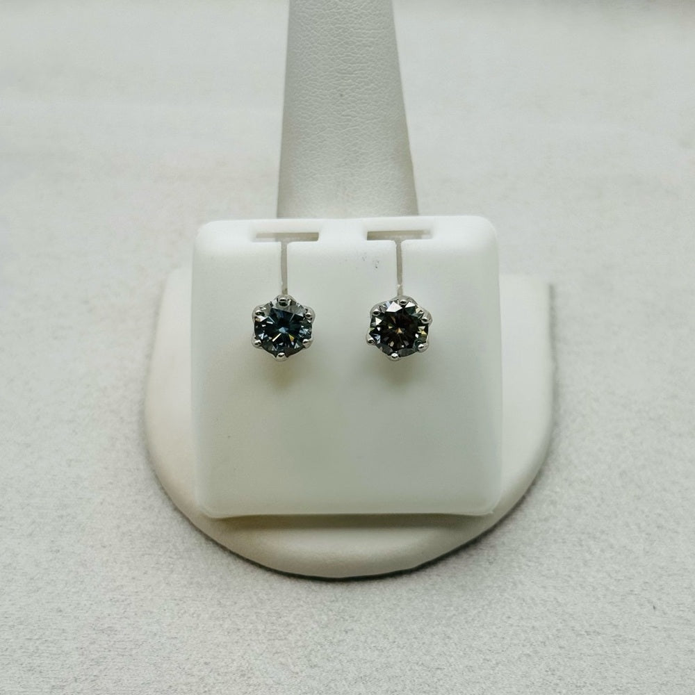 1 * 2 CT Moissanite Diamond Gray Solitaire Earrings