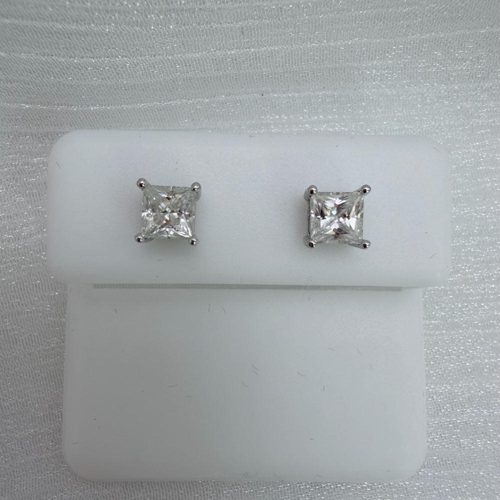 0.5 * 2 CT Moissanite Diamond Princess Cut Earrings
