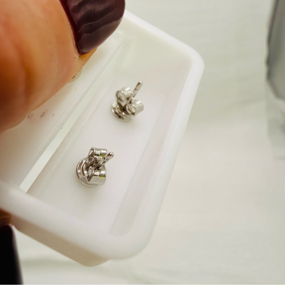 0.5 CT * 2 Grey Oval Moissanite Diamond Stud Earrings