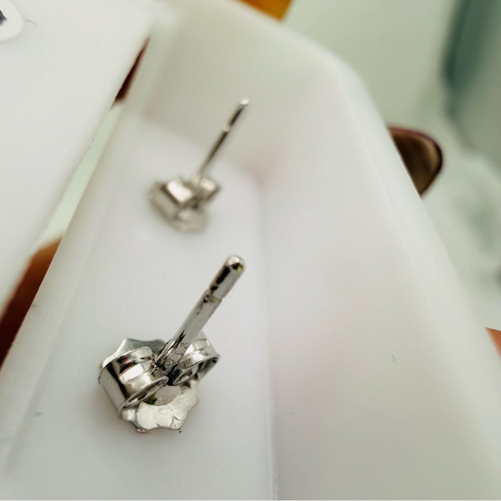 1.0 CT * 2 Square Moissanite Diamond Stud Earrings