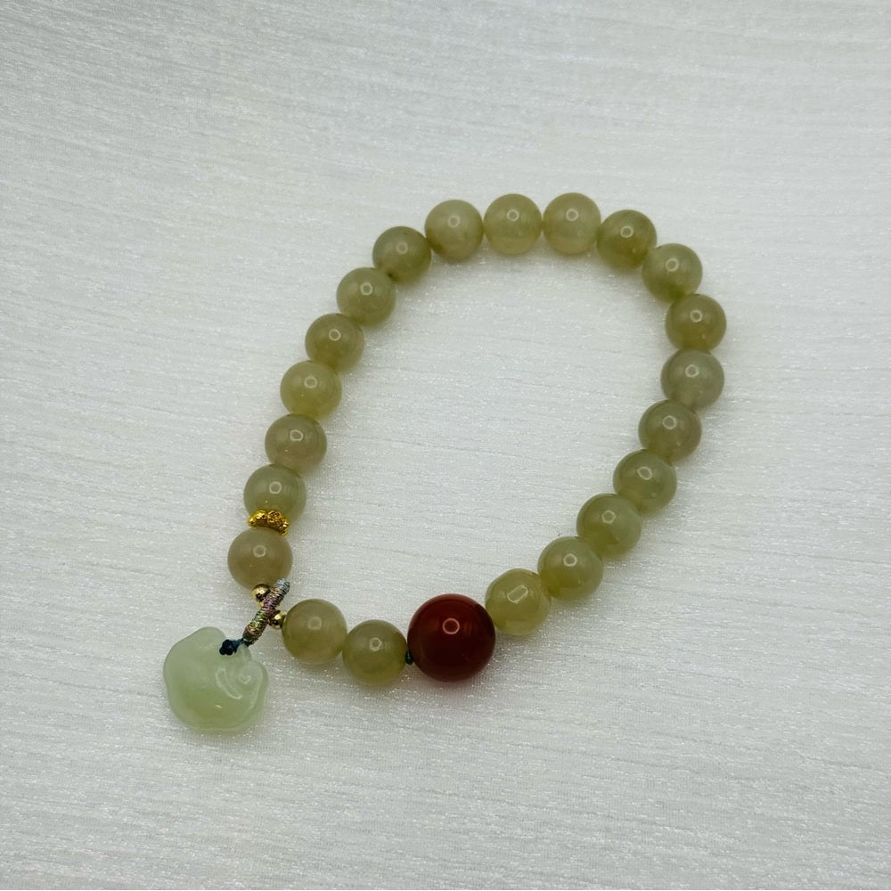 Jade Stretchy Frog Charm Bracelet