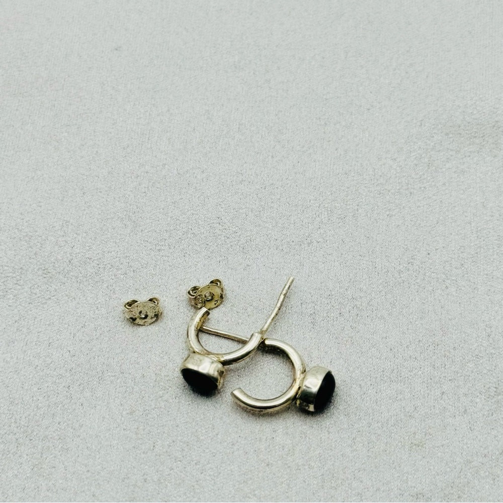 S925 Oval Black Onyx Huggie Earrings