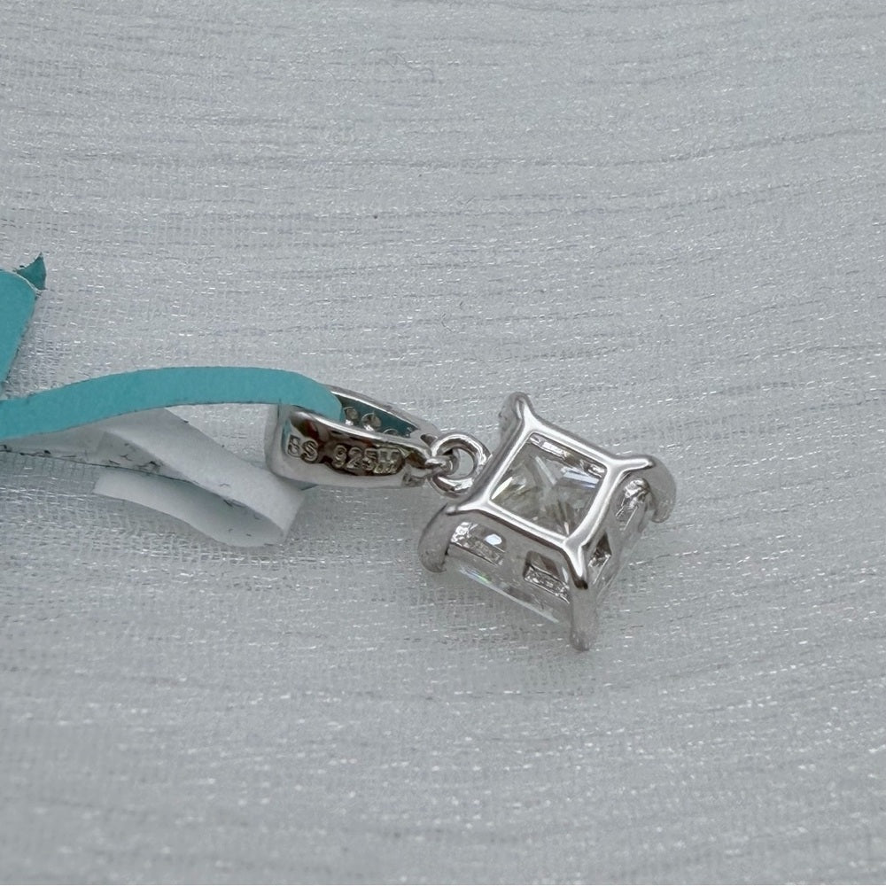 1.2 CT Moissanite Diamond Princess Cut Pendant