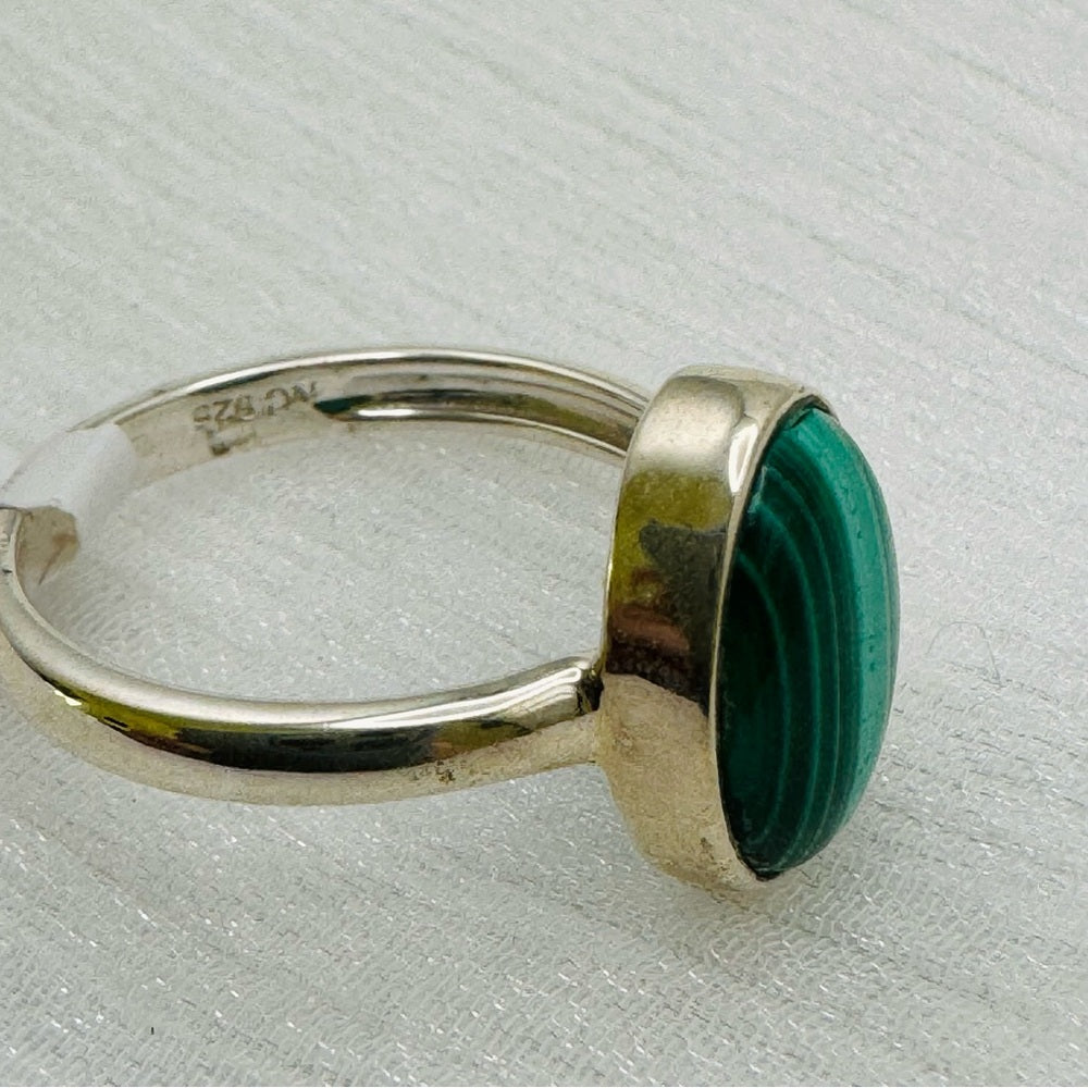 S925 Oval Malachite Ring