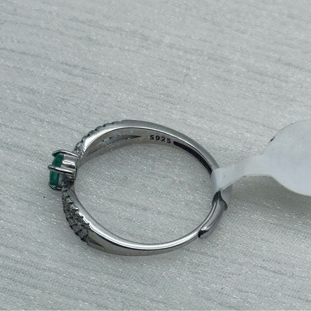 Emerald Adjustable Ring