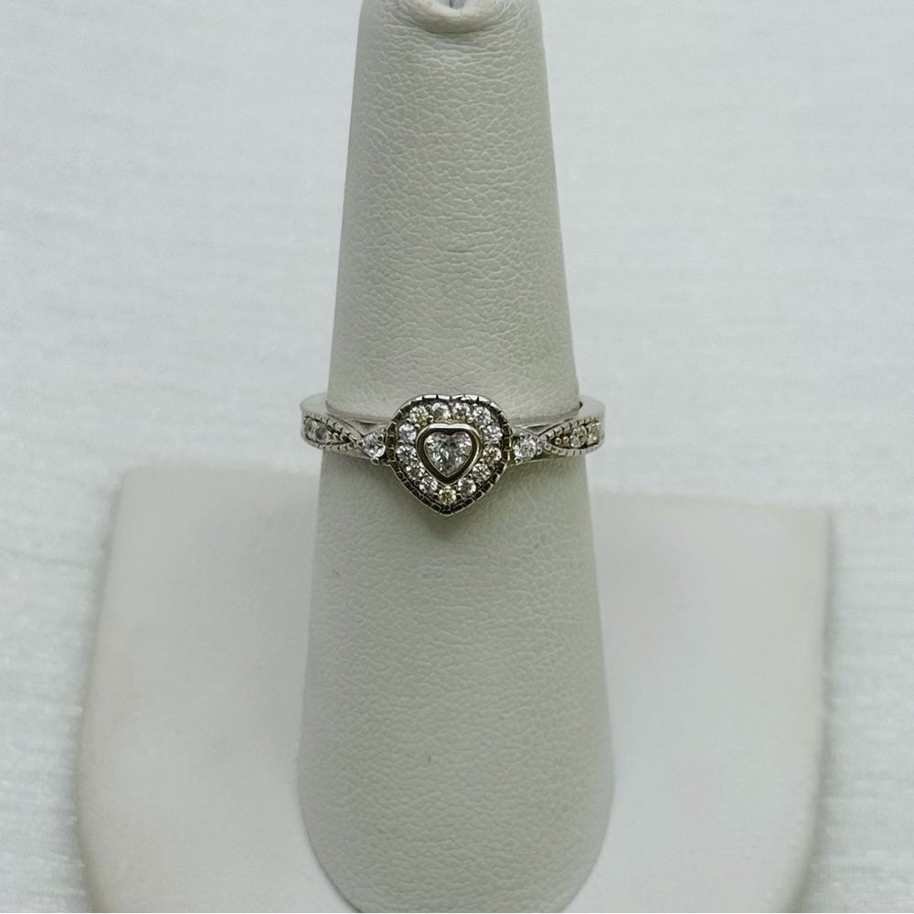 S925 Pavé Heart Ring