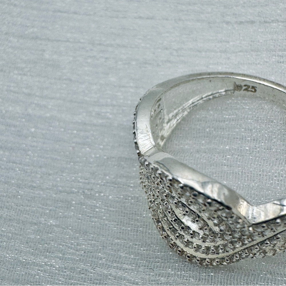 Isla Ring - S925 Pavé Swirl Band