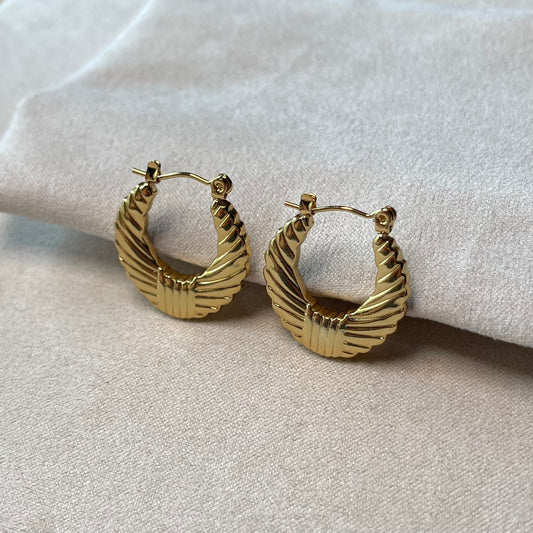 Helen Hoops