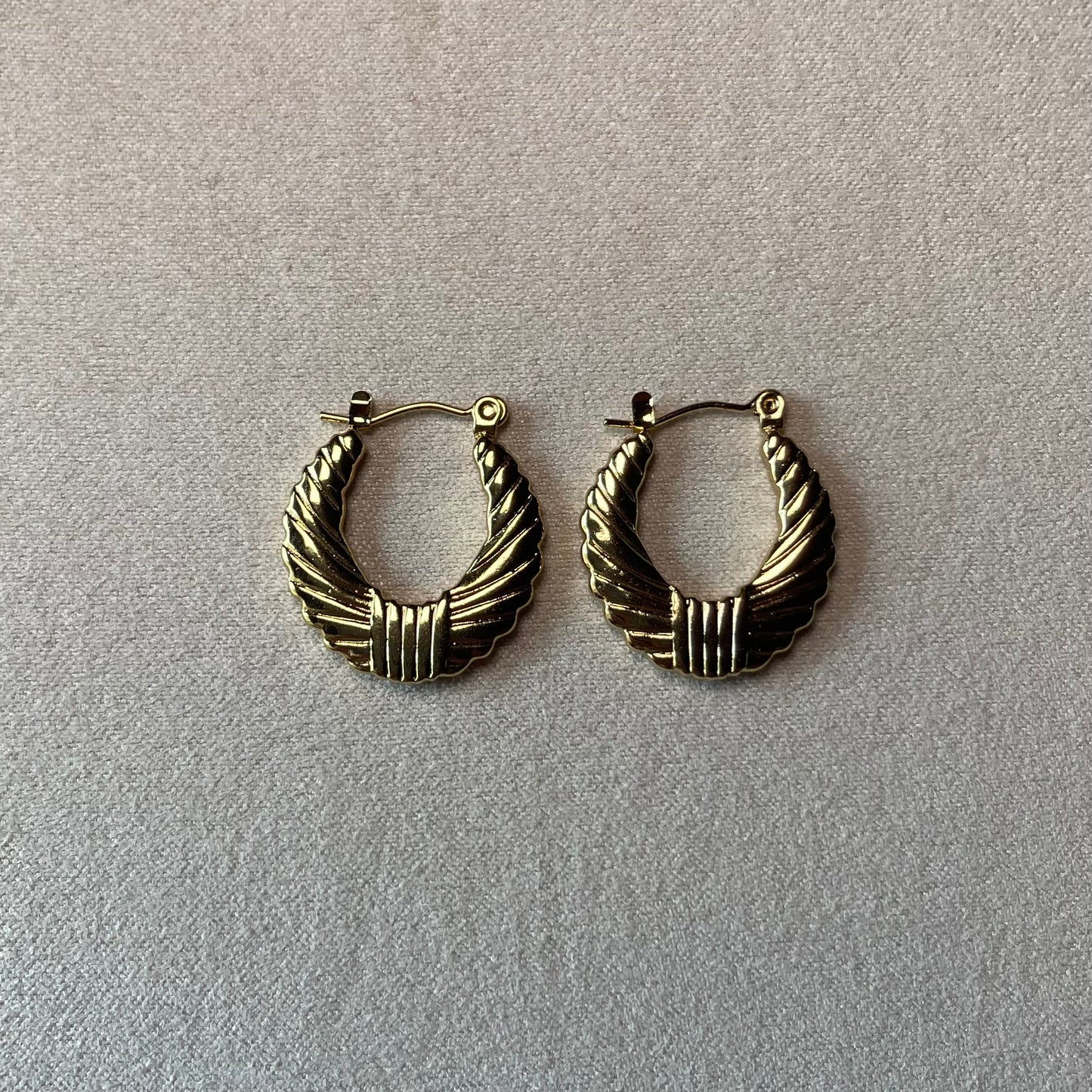 Helen Hoops