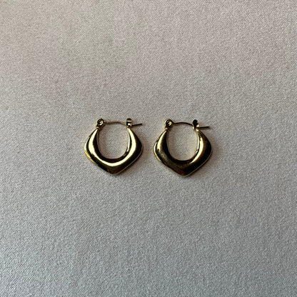 Victoria Hoop