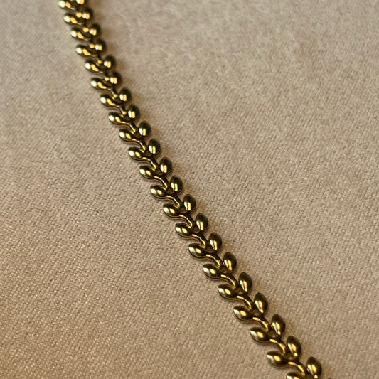 Gold Leaf Pattern Chain