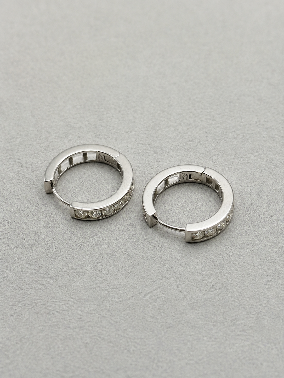 1 CT Total Moissanite Huggie Earrings