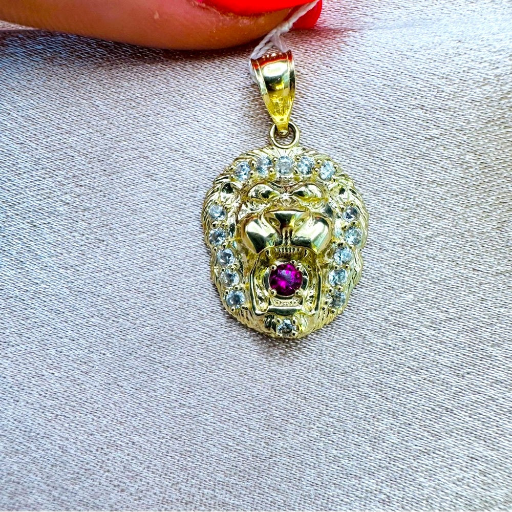 10k Solid Gold Pavé Lion w Ruby Pendant