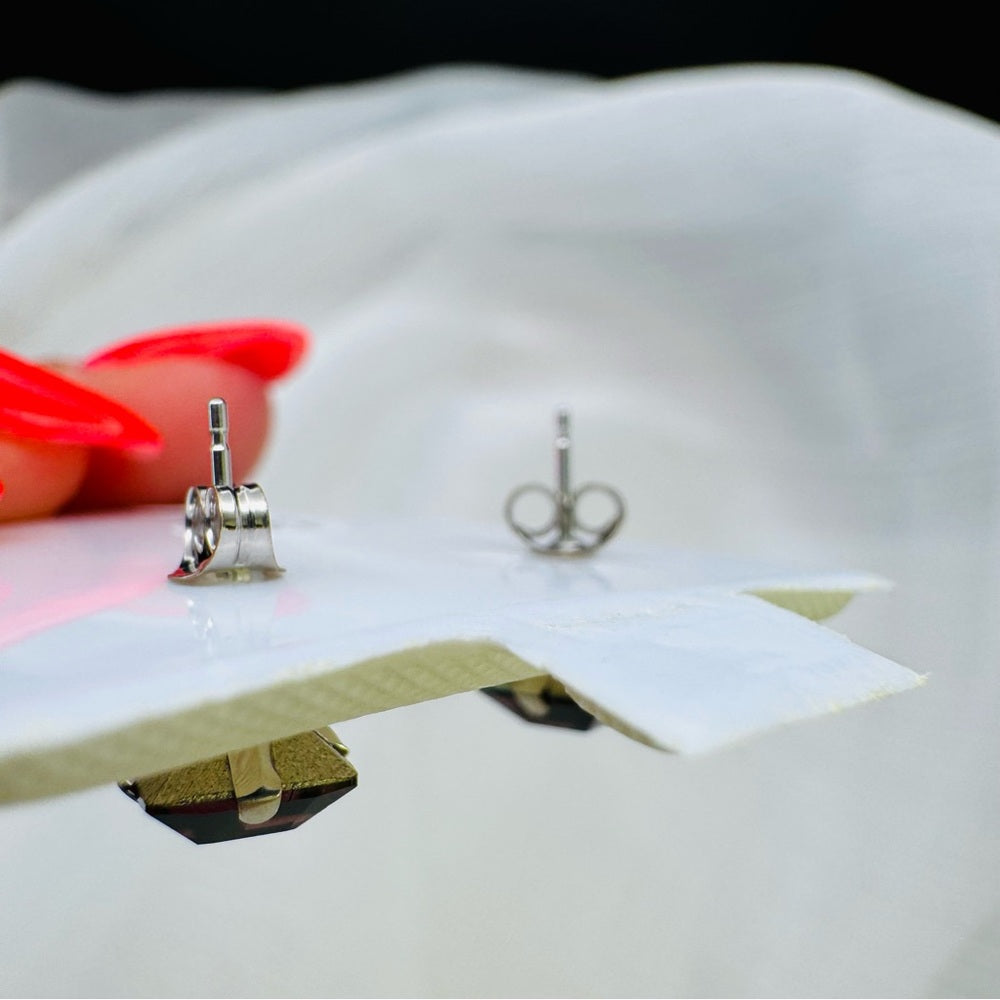 14KT Solid White Gold and Purple Stud Earrings