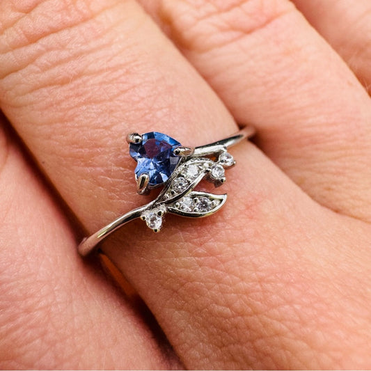 Heart Shaped Tanzanite With Pave Leaf Detail S925 Sterling Silver Ring