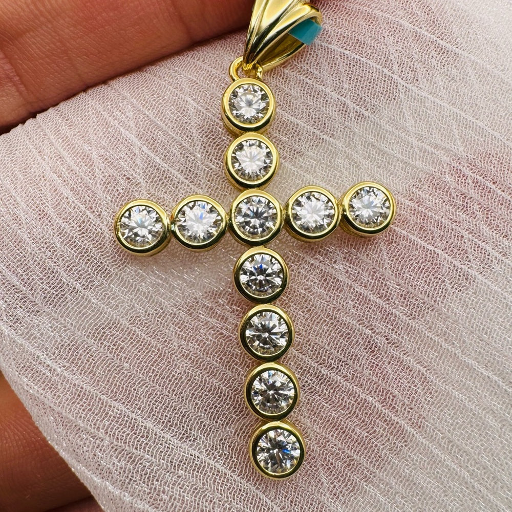 2.52 CT Moissanite Bezzle Set Cross Pendant
