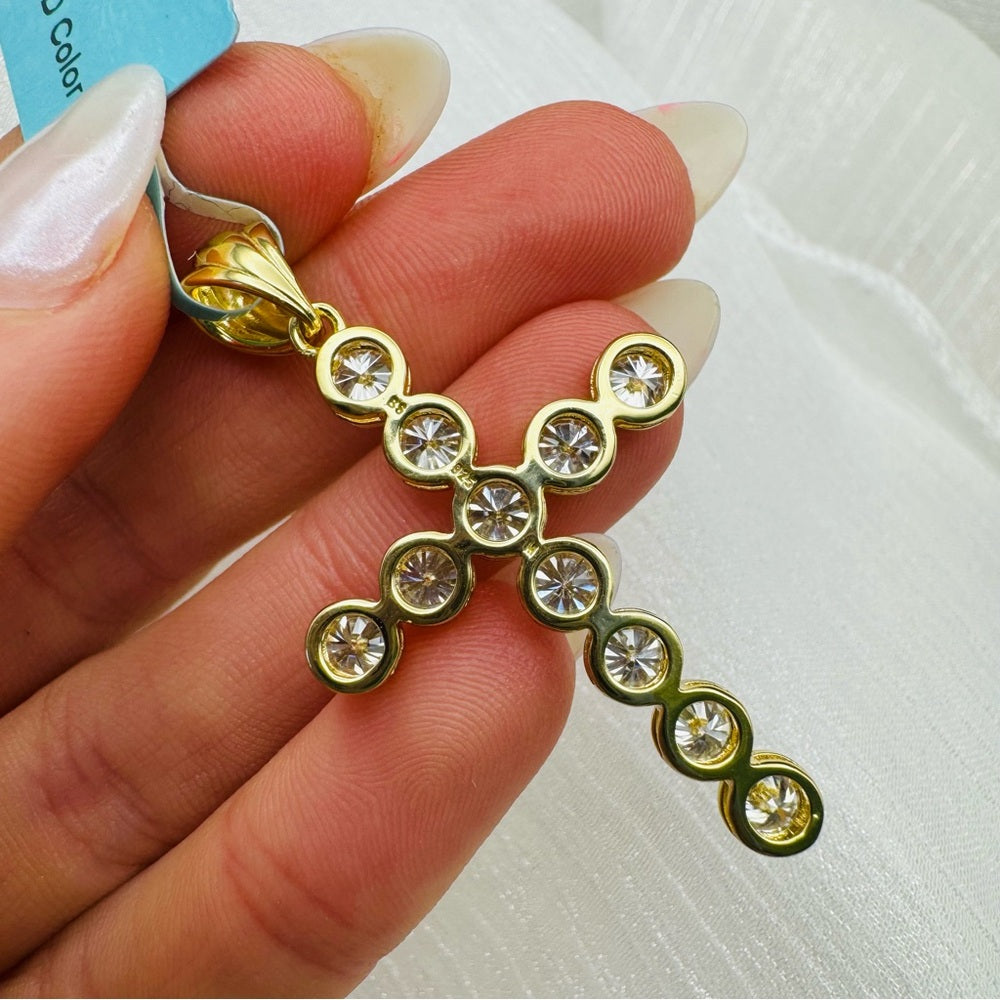 2.52 CT Moissanite Bezzle Set Cross Pendant