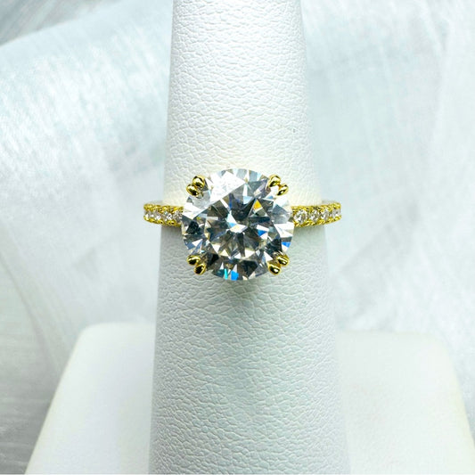 2.5 CT Moissanite Diamond Solitare & Half Eternity Band
