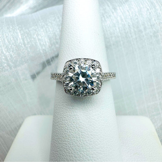 2.54 CT Moissanite Diamond Pavé Solitare Ring