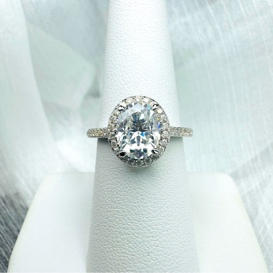 4.09 CT Moissanite Diamond Oval Cut w Pavé Halo