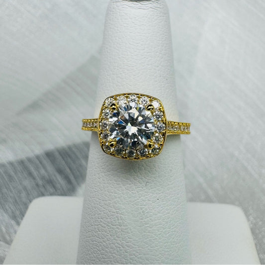 2.54 CT Moissanite Diamond Solitare & Pavé Halo/Band