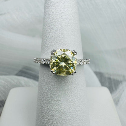4.1 CT Moissanite Diamond Canary Yellow w Pavé Band