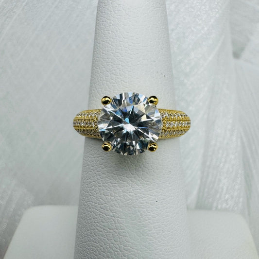 4.12 CT Moissanite Diamond Solitare & Triple Pavé Band