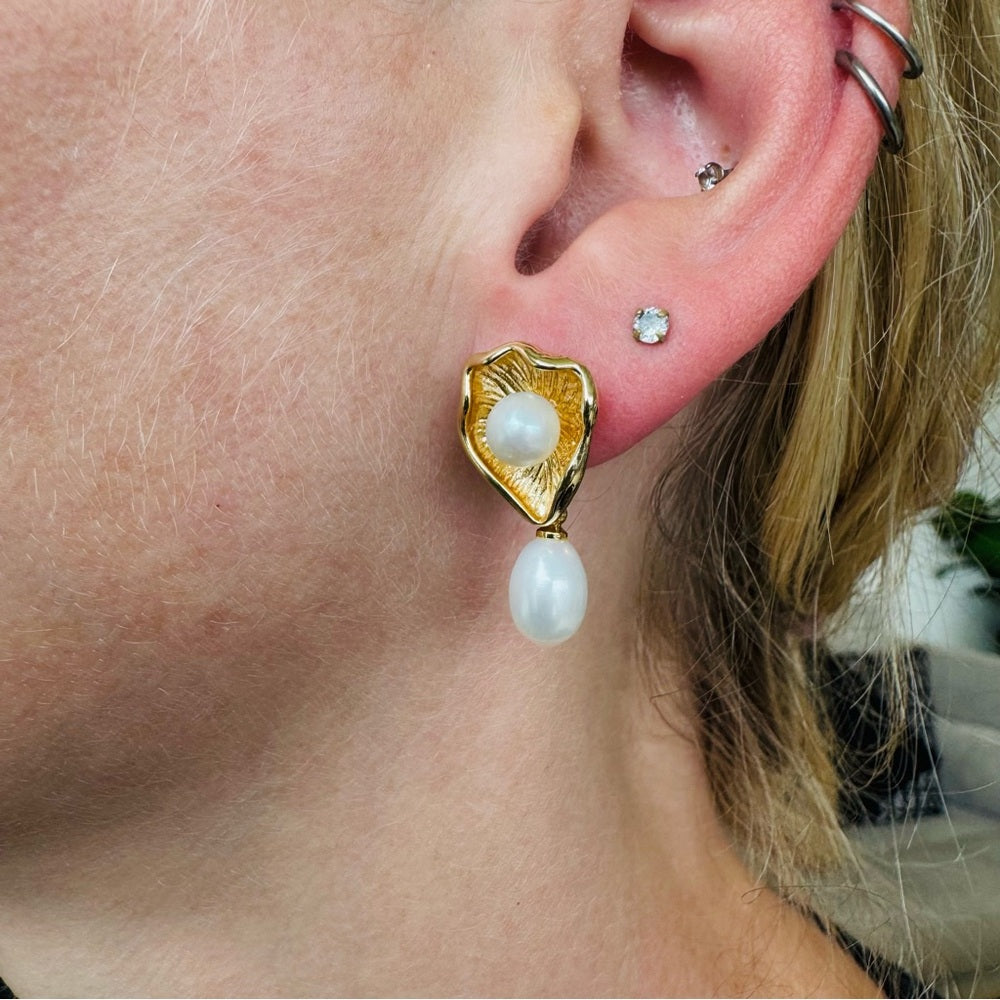 Baby Freshwater Pearl Oyster 🦪 Dangles