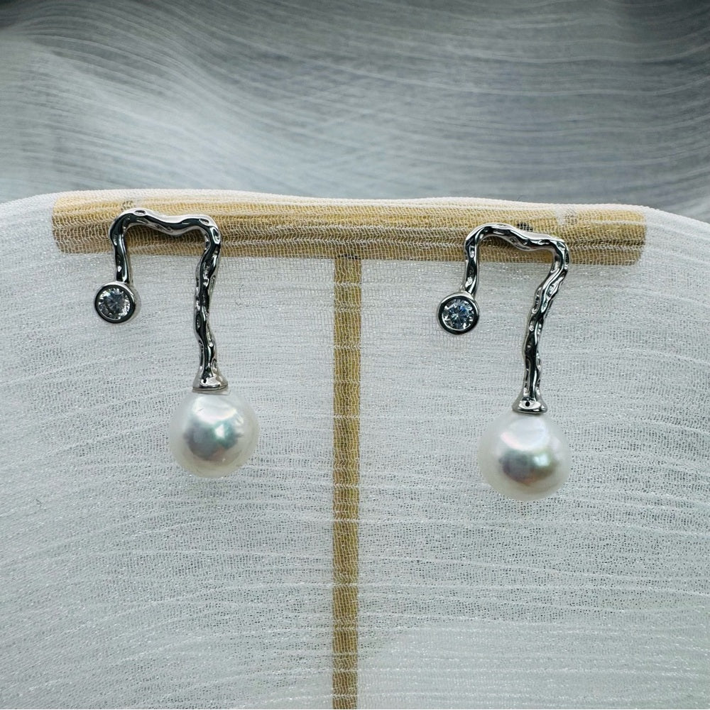 Freshwater Pearl Hook Studs